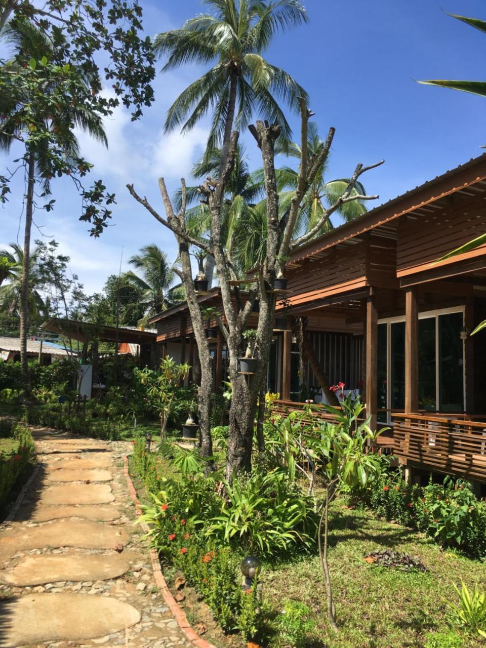 Mook Montra Resort Sea Front Koh Mook Exterior photo